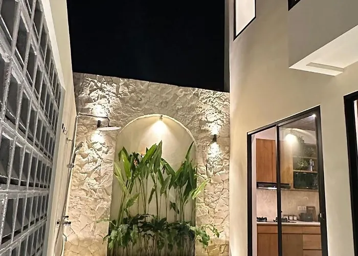 Twelvestones Pecatu-uluwatu Pool, Jacuzzi&beaches فيلة *